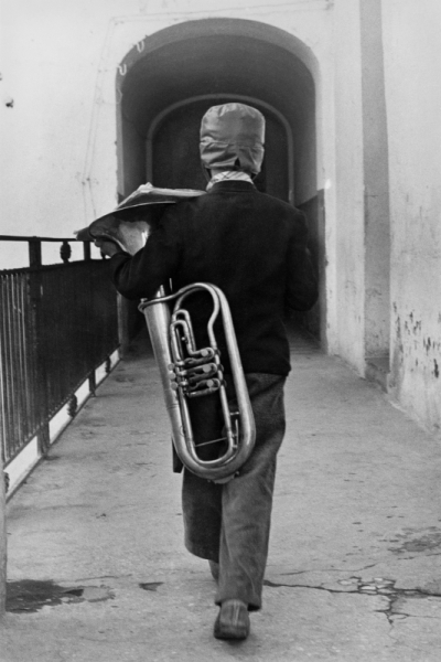 Sciacca (Agrigento), 1956, Fine del concerto, photo by & copyright © Calogero Cascio